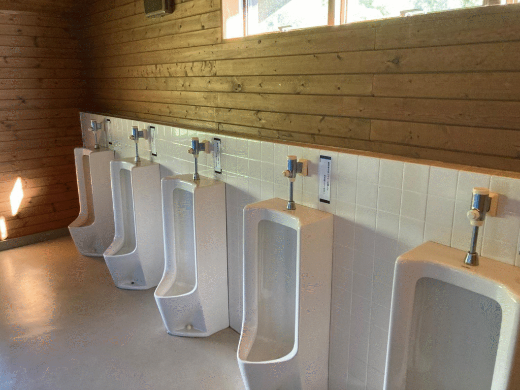 ほたるの里オートキャンプ場のトイレの様子