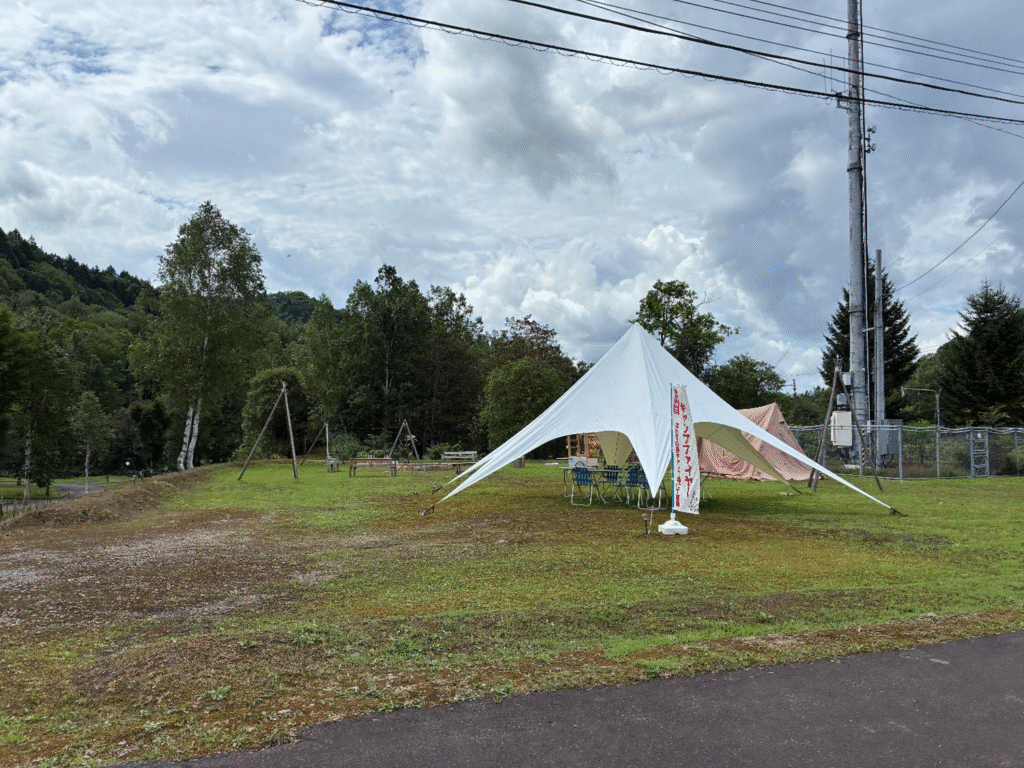 ほたるの里オートキャンプ場のイベントスペースの様子