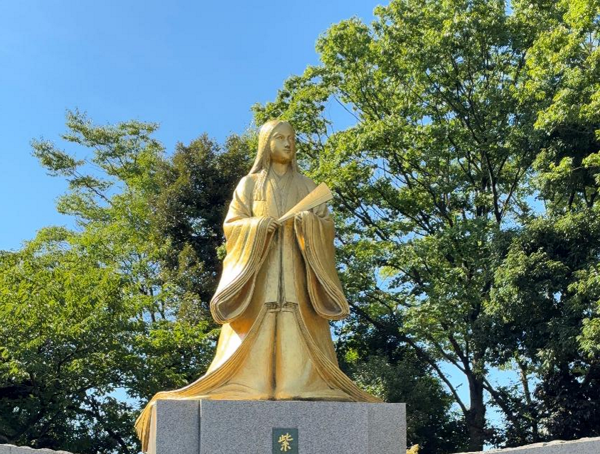 紫式部公園の様子