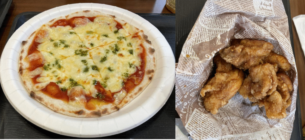 砂川ハイウェイオワシスのフードコートの食事の様子