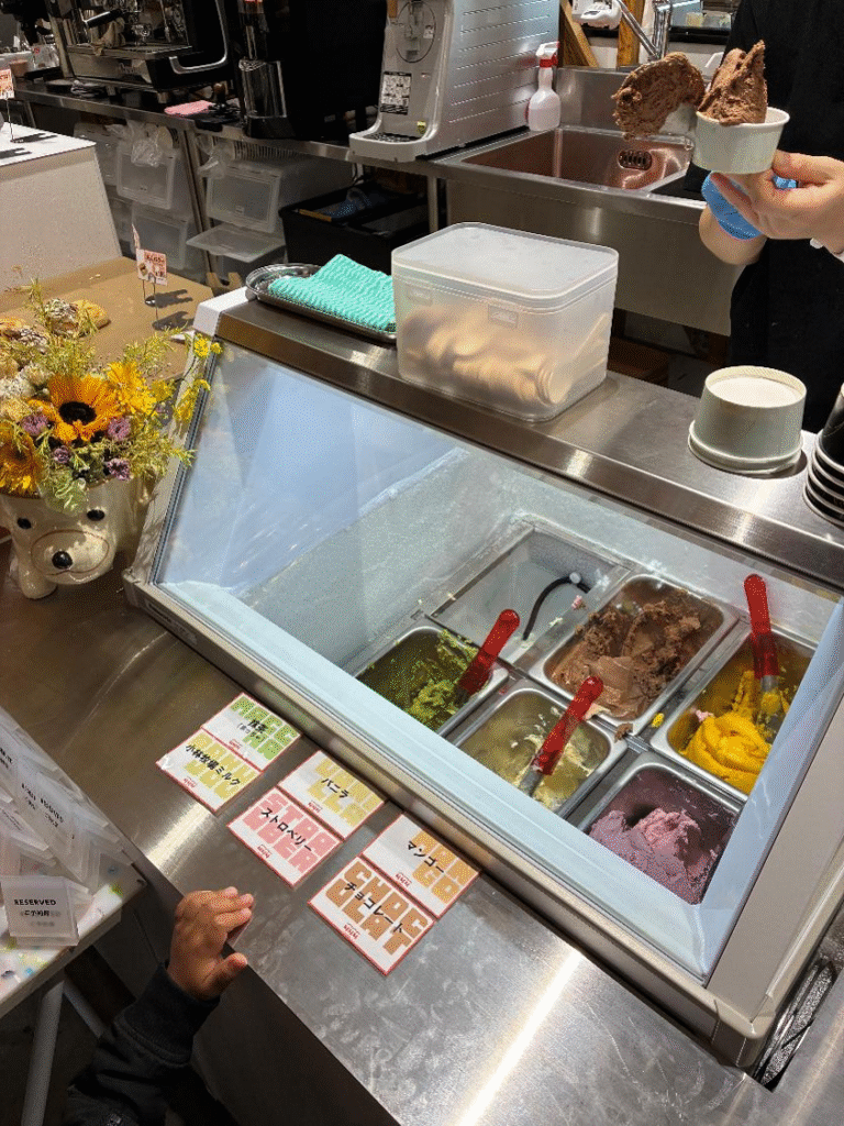 百合が原公園LiLiLiのジェラートの写真