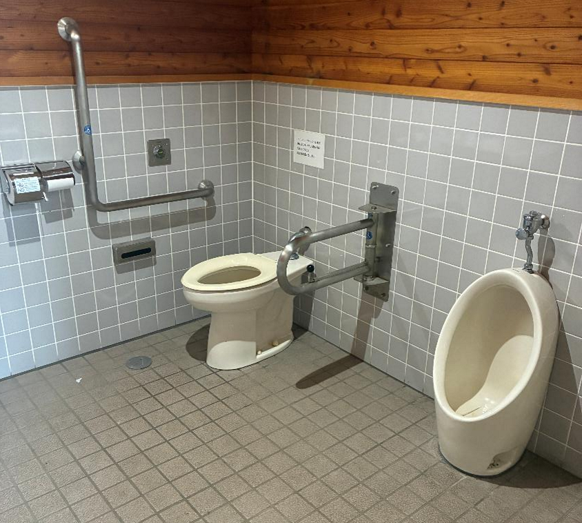 つるぬまキャンプ場のトイレの様子