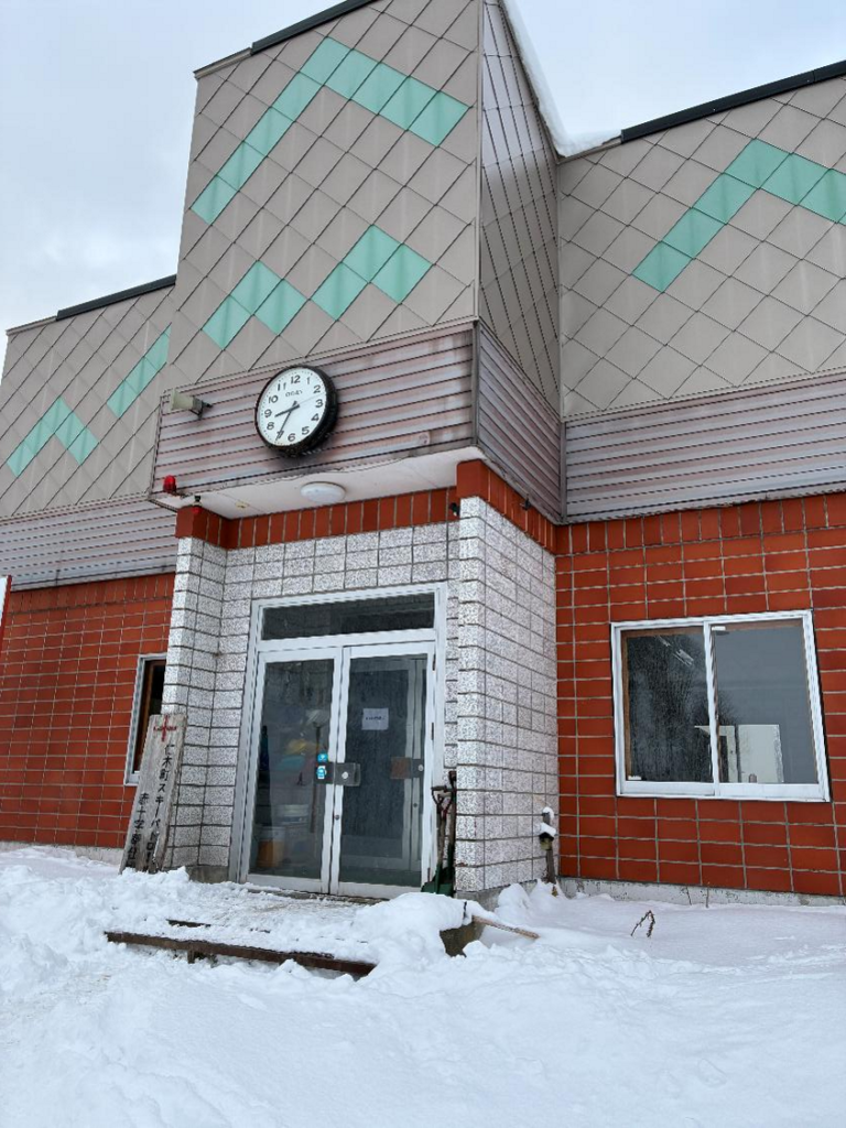 コンサドーレ仁木スキーパークの休憩所の様子