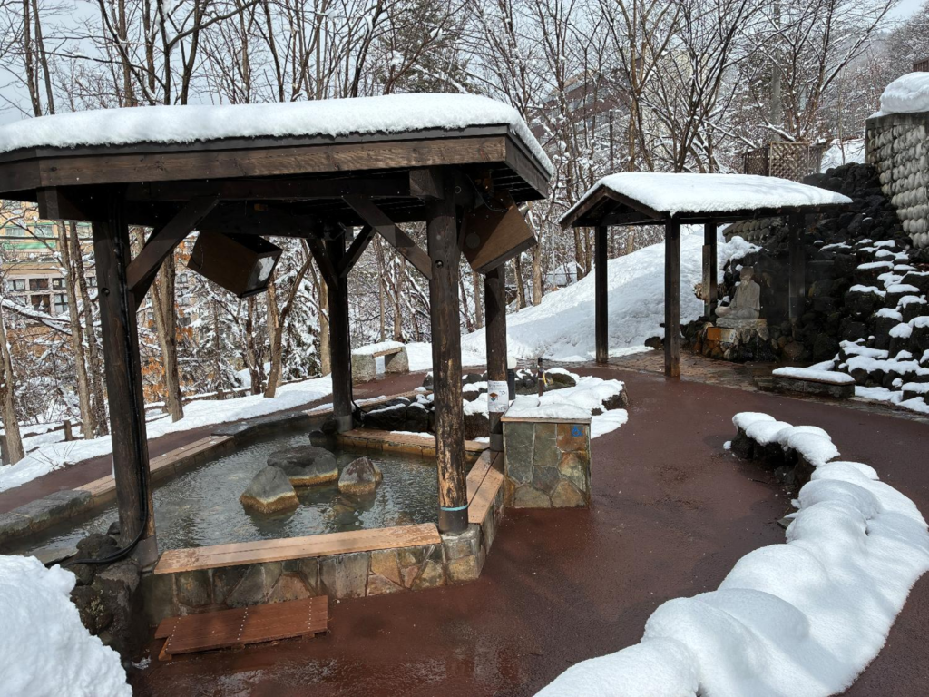 定山渓源泉公園の様子