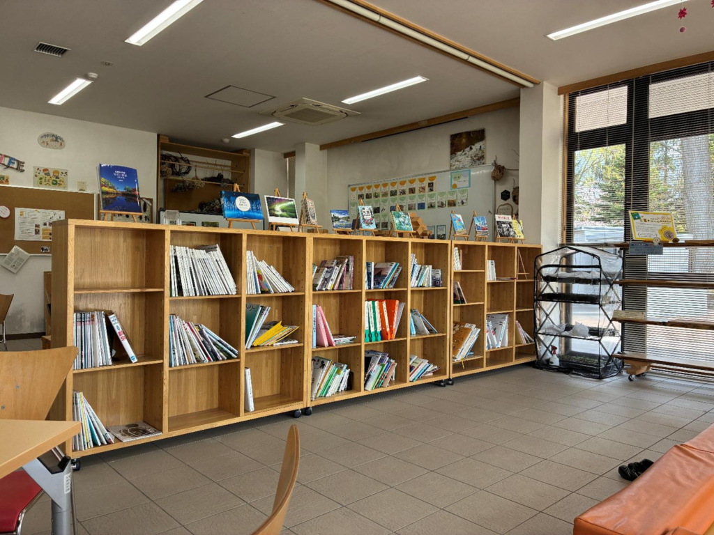 月寒公園の室内休憩所の様子