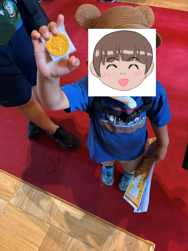 札幌マリオウォークラリーで子どもが観光名所を巡っている様子