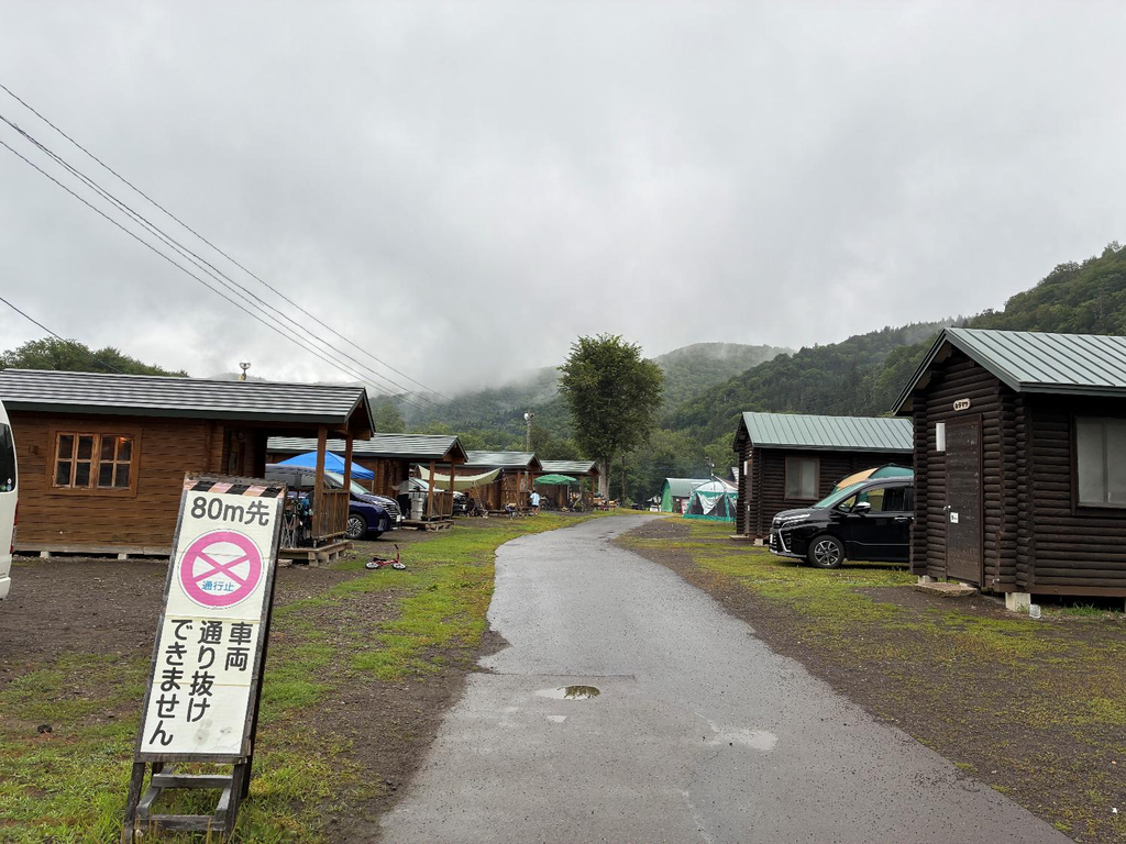 丸瀬布いこいの森キャンプ場のバンガローの様子